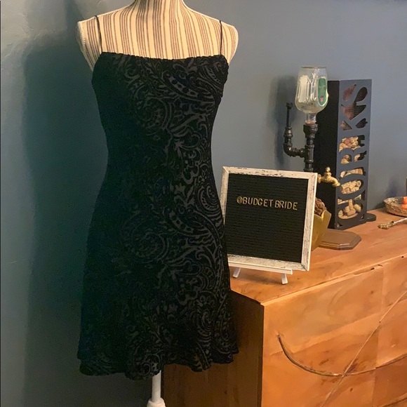 Georgiou studio Dresses & Skirts - GEORGIOU studio vintage black velvet dress